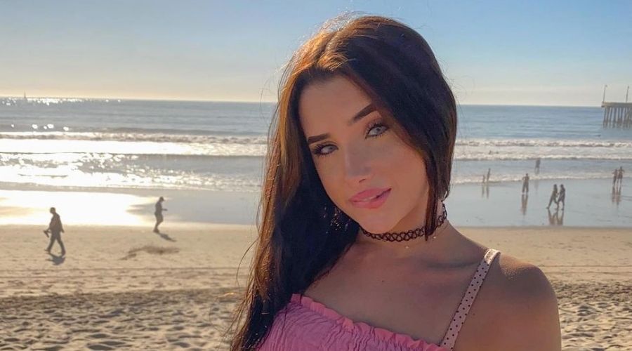 Mackenzie Jones Bio, Age, Career, Net Worth, Boyfriend & More