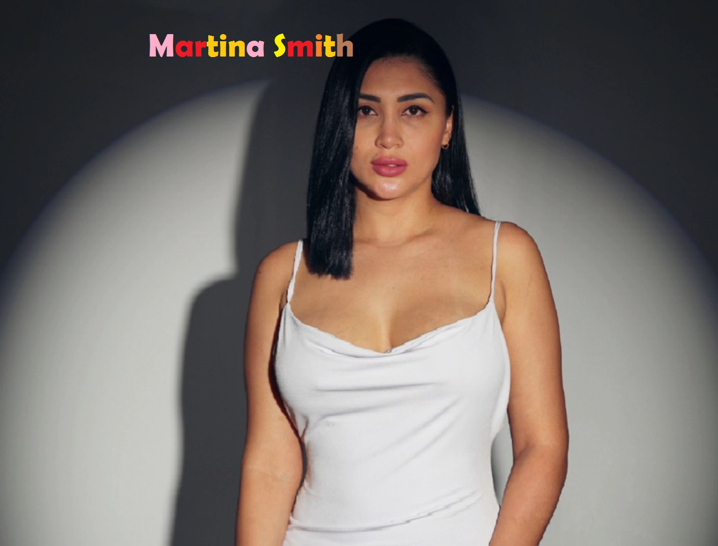 Who Is Martina Smith? Bio, Net Worth & Career Insights (2024)